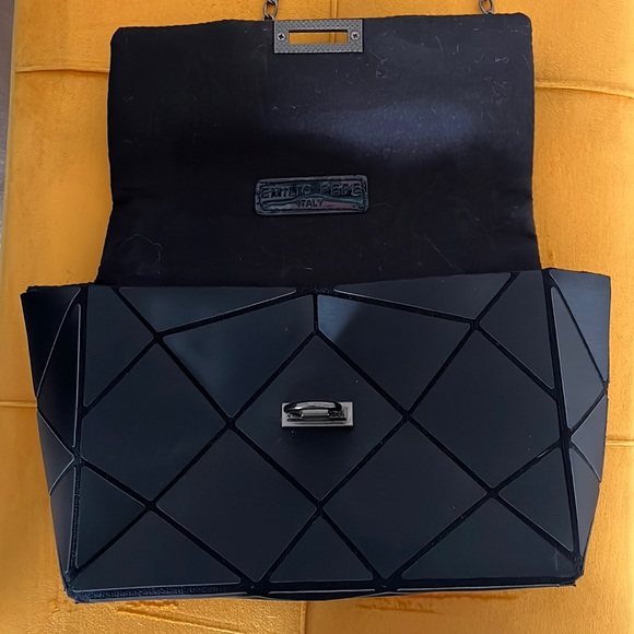 Handbag - Picture 2 of 4